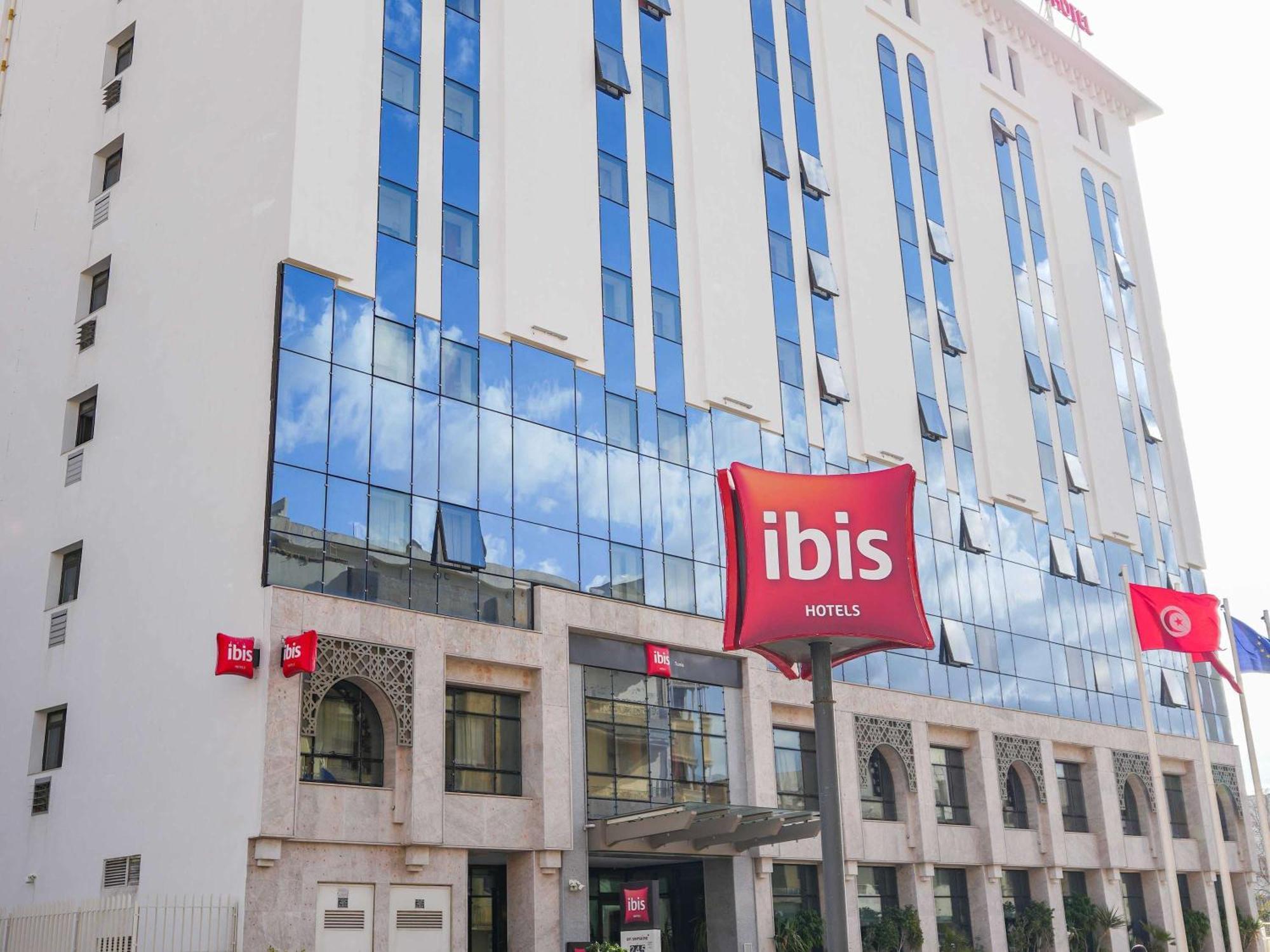 Hotel Ibis Tunisi Esterno foto